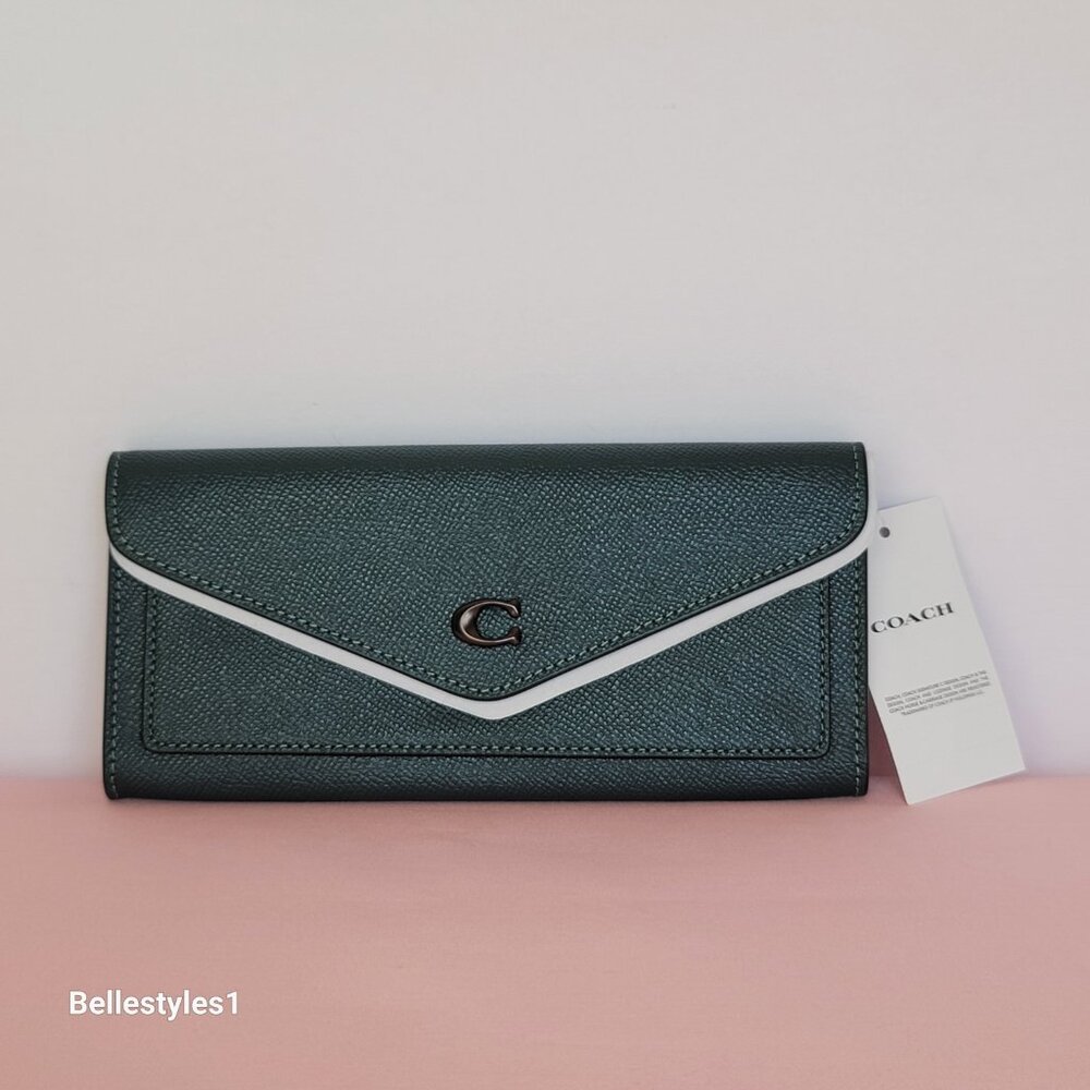 COACH Wyn Envelope Crossgrain Leather Large Wallet- Forest color⭐ - Picture 3 of 16
